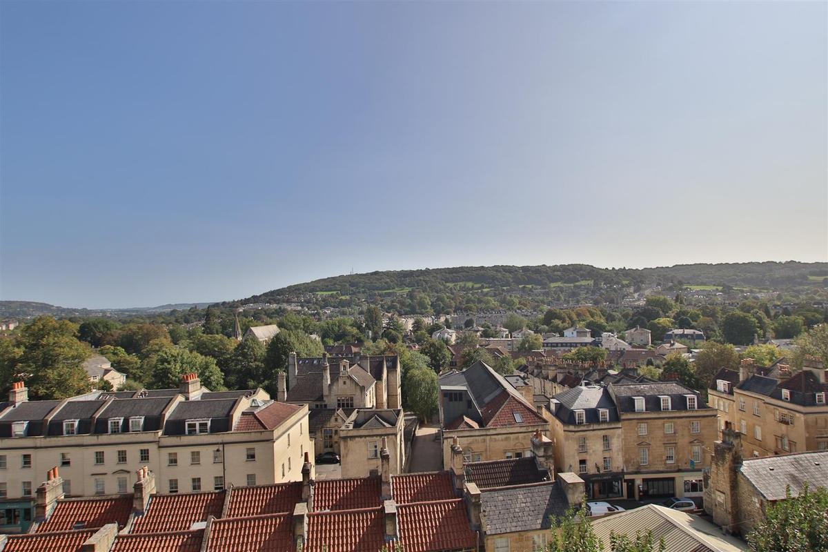 3 bedroom apartment for rent Paragon, Bath, BA1 5LY UniHomes