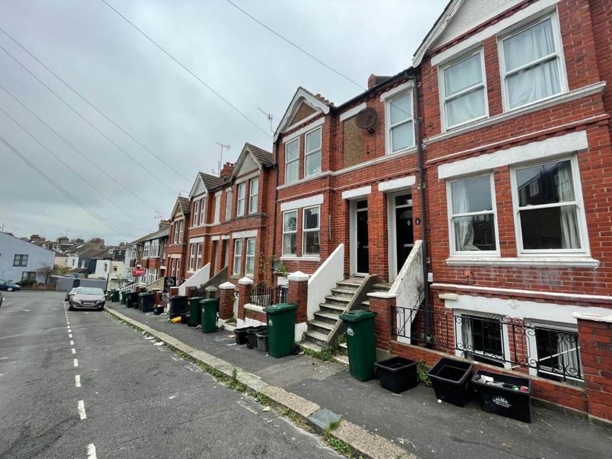 5 bedroom house for rent Coronation Street, Brighton, BN2 3AQ UniHomes