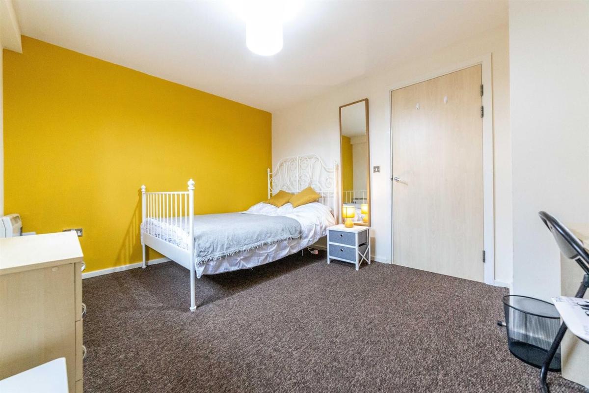 3 bedroom apartment for rent Rialto Building, Newcastle, NE1 2JR UniHomes