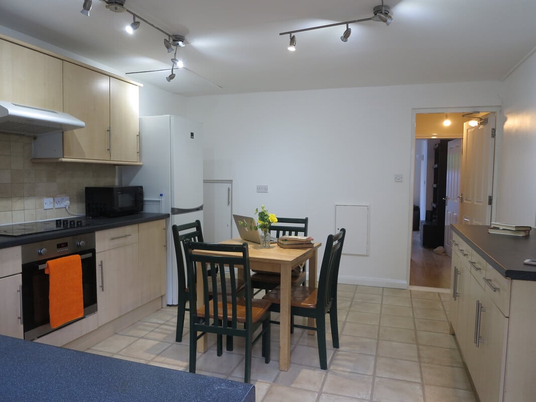 5 bedroom house for rent Avon Gardens, Nottingham, NG2 6BP UniHomes