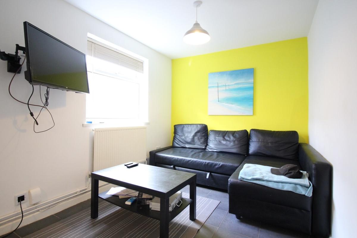 4 bedroom house for rent Treorchy Street, Cardiff, CF24 4JP UniHomes