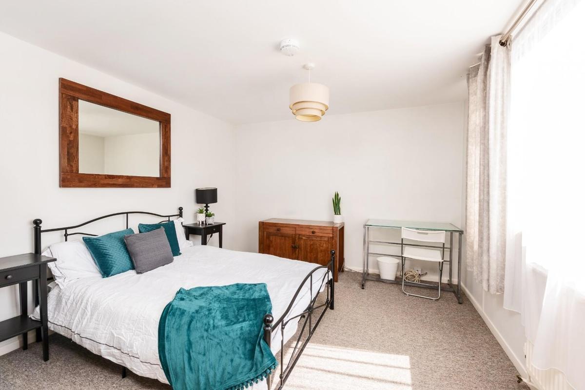 4 bedroom house for rent Redland Park, Bath, BA2 1SH UniHomes