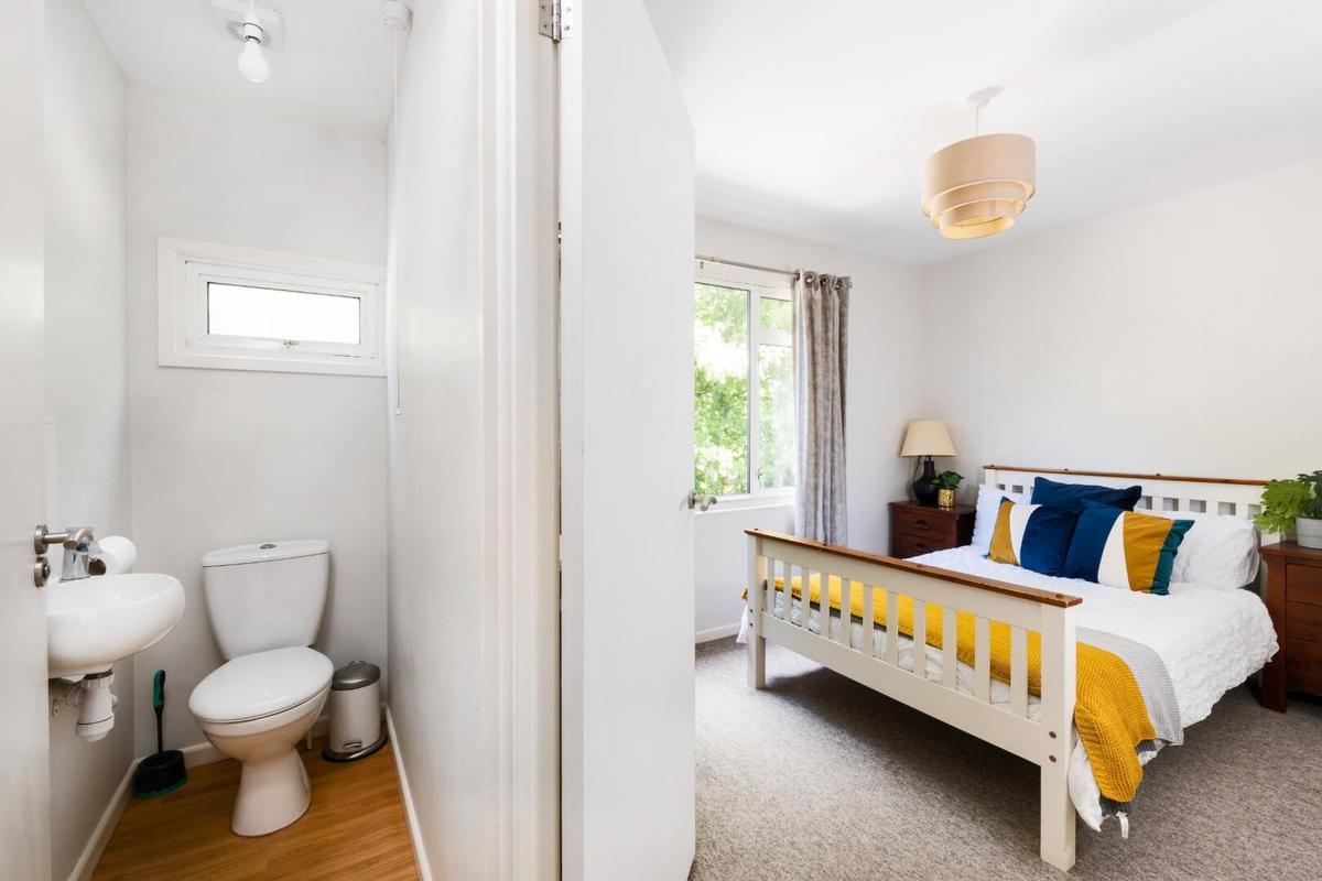 4 bedroom house for rent Redland Park, Bath, BA2 1SH UniHomes