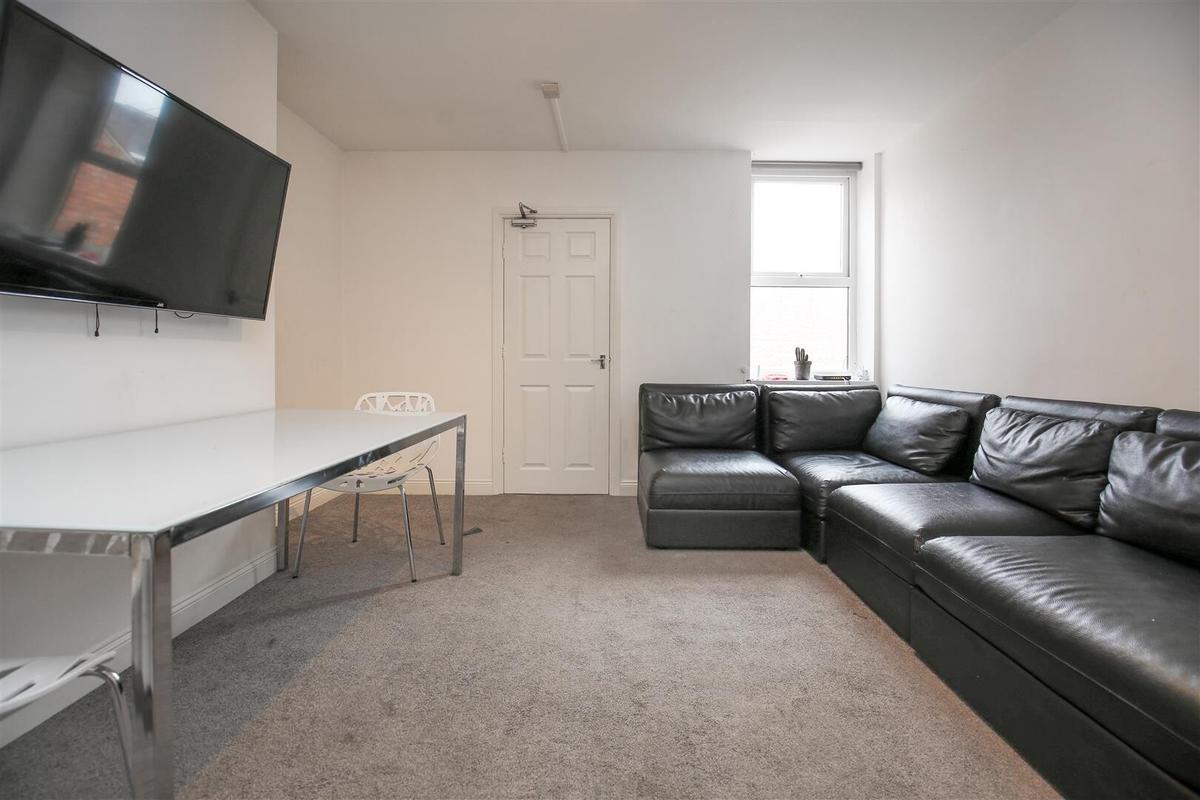 5 bedroom apartment for rent Newlands Road, Newcastle, NE2 3NT UniHomes