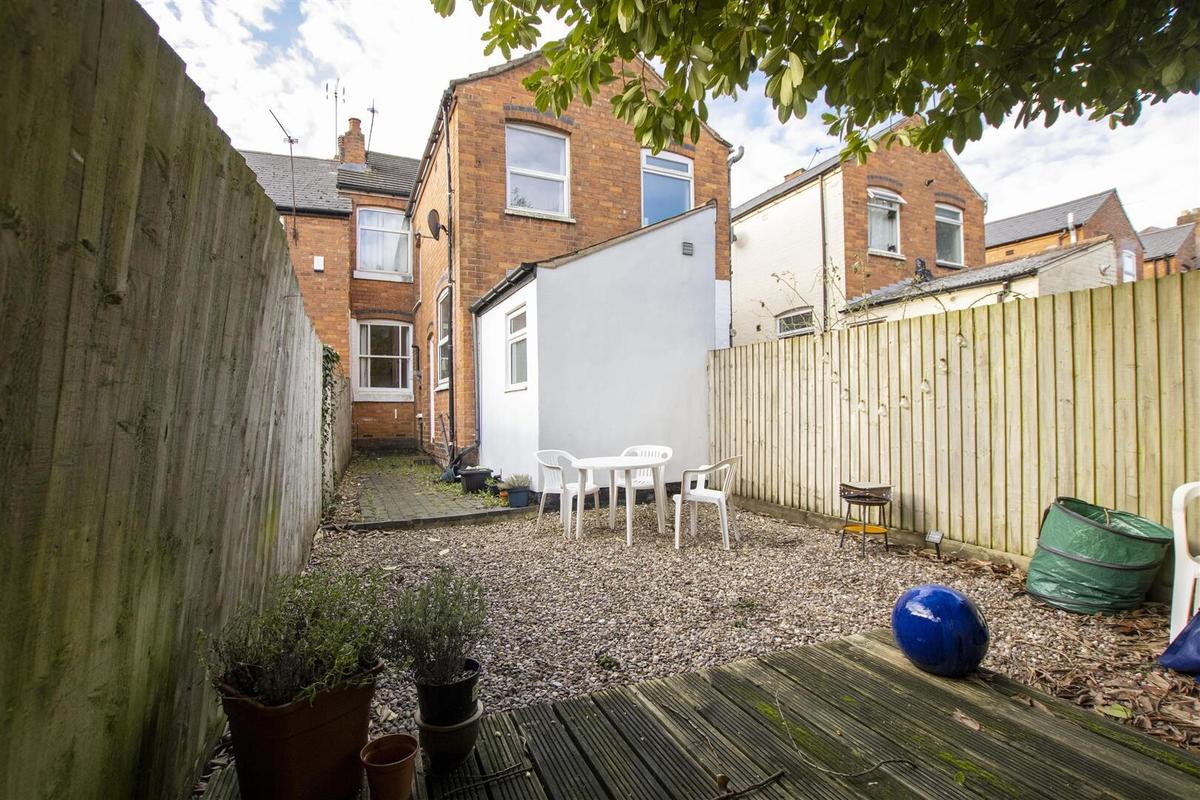 4 bedroom house for rent Harborne Park Road, Birmingham, B17 0NG UniHomes