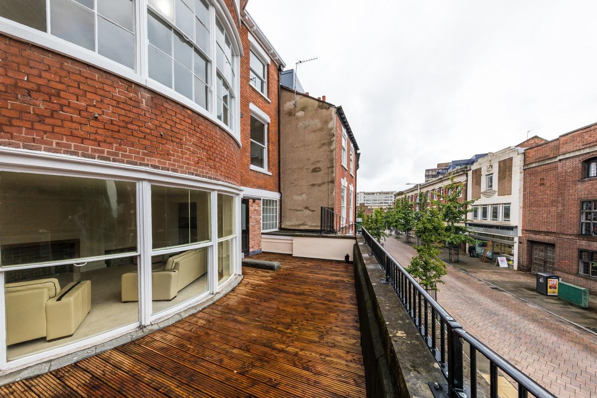 3 bedroom apartment for rent Friar Lane, Nottingham, NG1 6EB UniHomes
