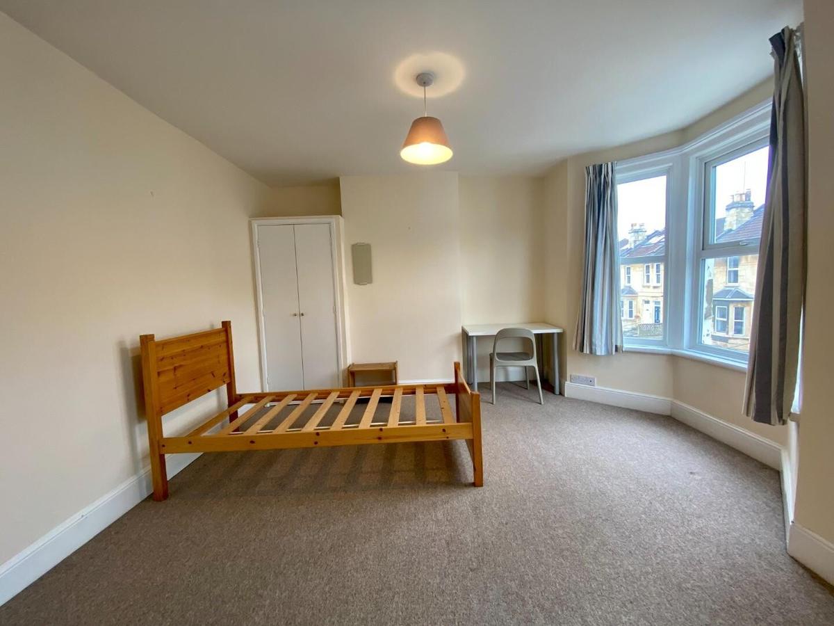 6 bedroom house for rent Victoria Terrace, Bath, BA2 3QZ UniHomes