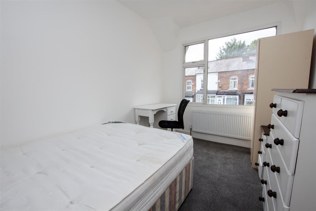 4 bedroom house for rent Harborne Park Road, Birmingham, B17 0NG UniHomes