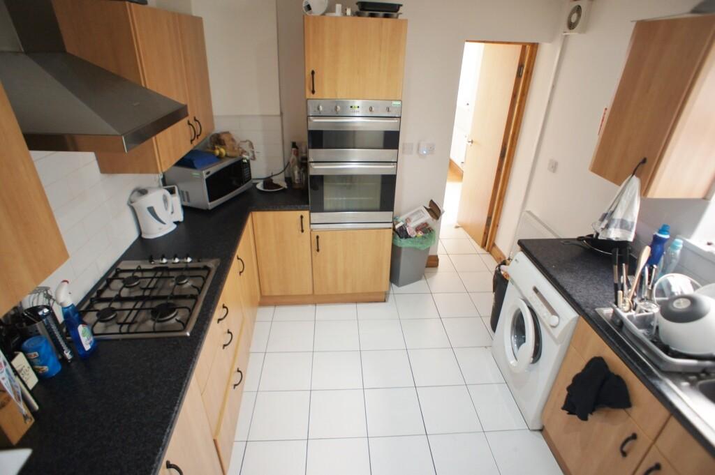 6 bedroom house on Coburn Street, Cathays, Cardiff
