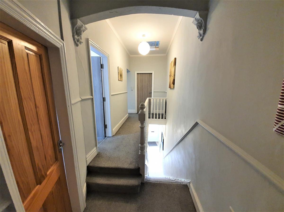 5 bedroom house for rent Cranbrook Avenue, Hull, HU6 7SN UniHomes