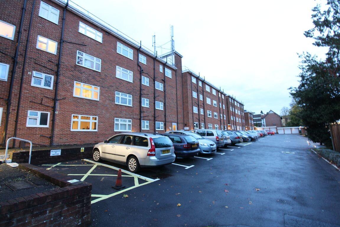 3 bedroom apartment for rent Bassett Avenue, Southampton, SO16 7DR