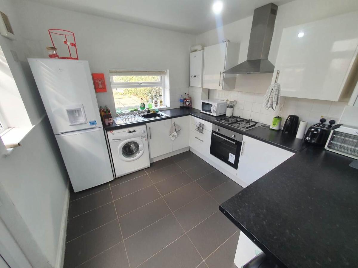5 bedroom house for rent Tewkesbury Street, Cardiff, CF24 4QR UniHomes