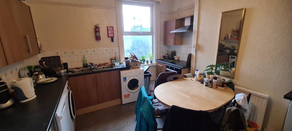 6 bedroom house for rent Crookesmoor Road, Sheffield, S10 1BG UniHomes