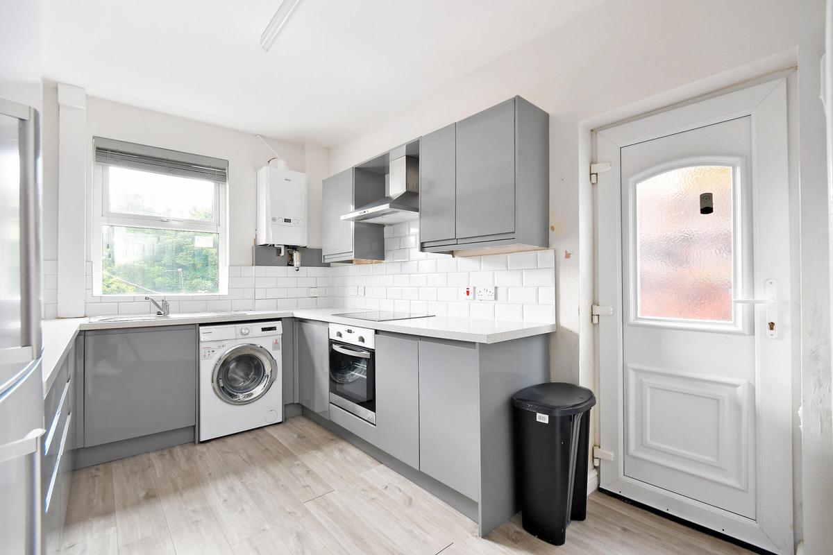 4 bedroom house for rent Crookesmoor Road, Sheffield, S6 3FQ UniHomes