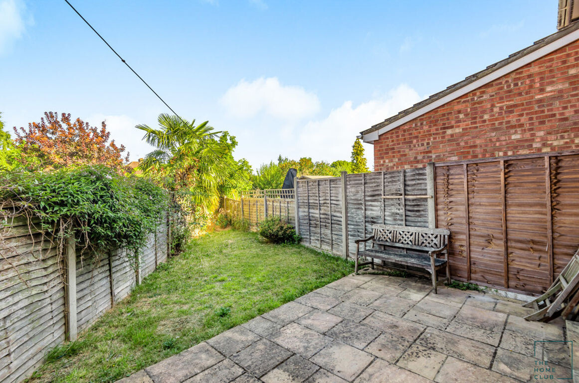 4 bedroom house for rent Saffron Platt, Surrey, GU2 9XX UniHomes