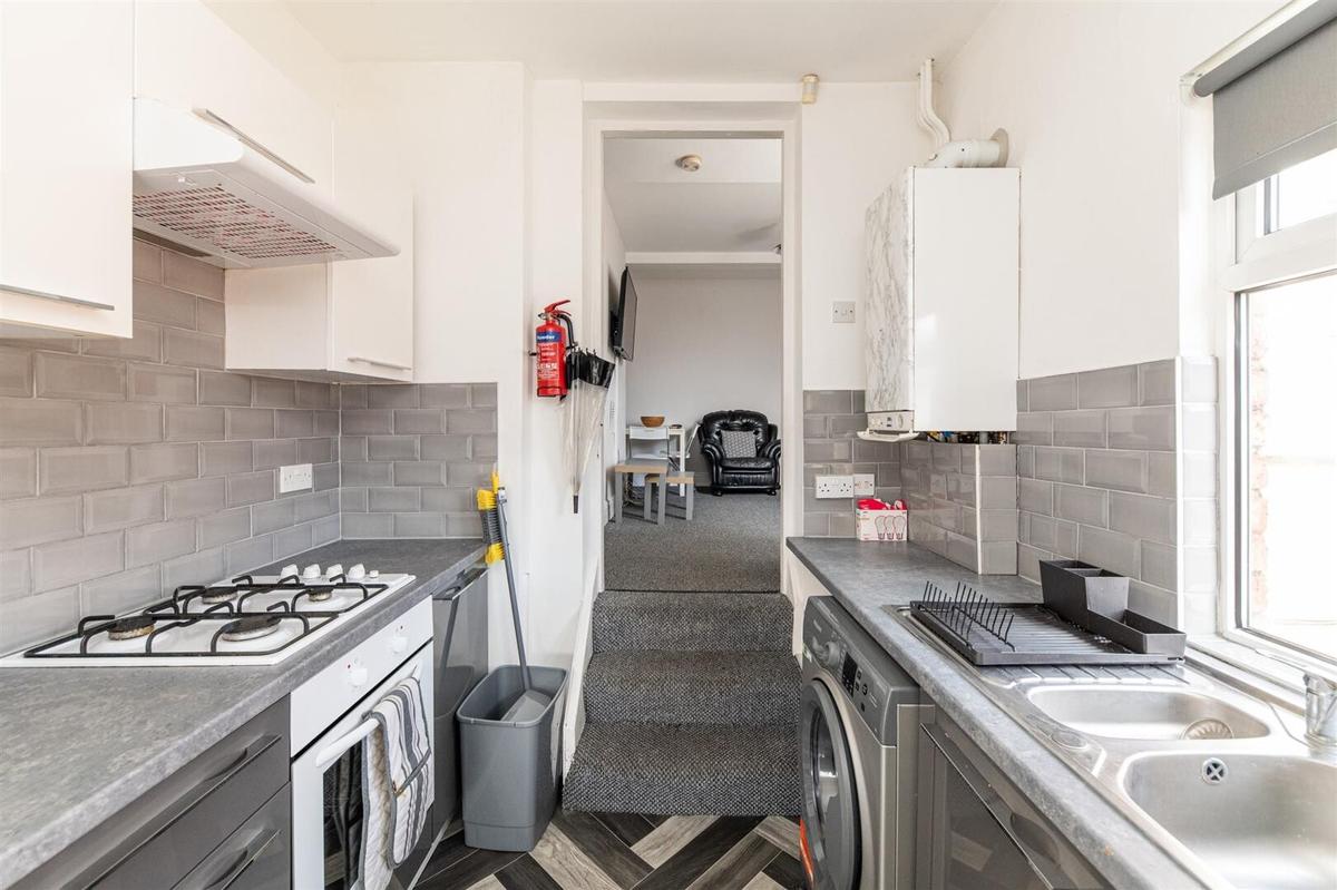 5 bedroom apartment for rent Kelvin Grove, Newcastle, NE2 1RL UniHomes