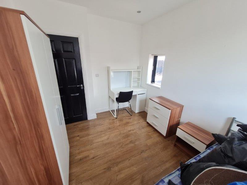 6 bedroom house for rent Cawdor Road, Manchester, M14 6LS UniHomes