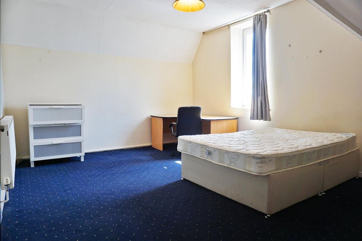 3 bedroom apartment for rent The Promenade, Swansea, SA1 6EN UniHomes