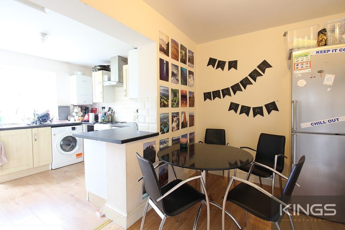 5 bedroom house for rent Burgess Road, Southampton, SO16 3HF UniHomes