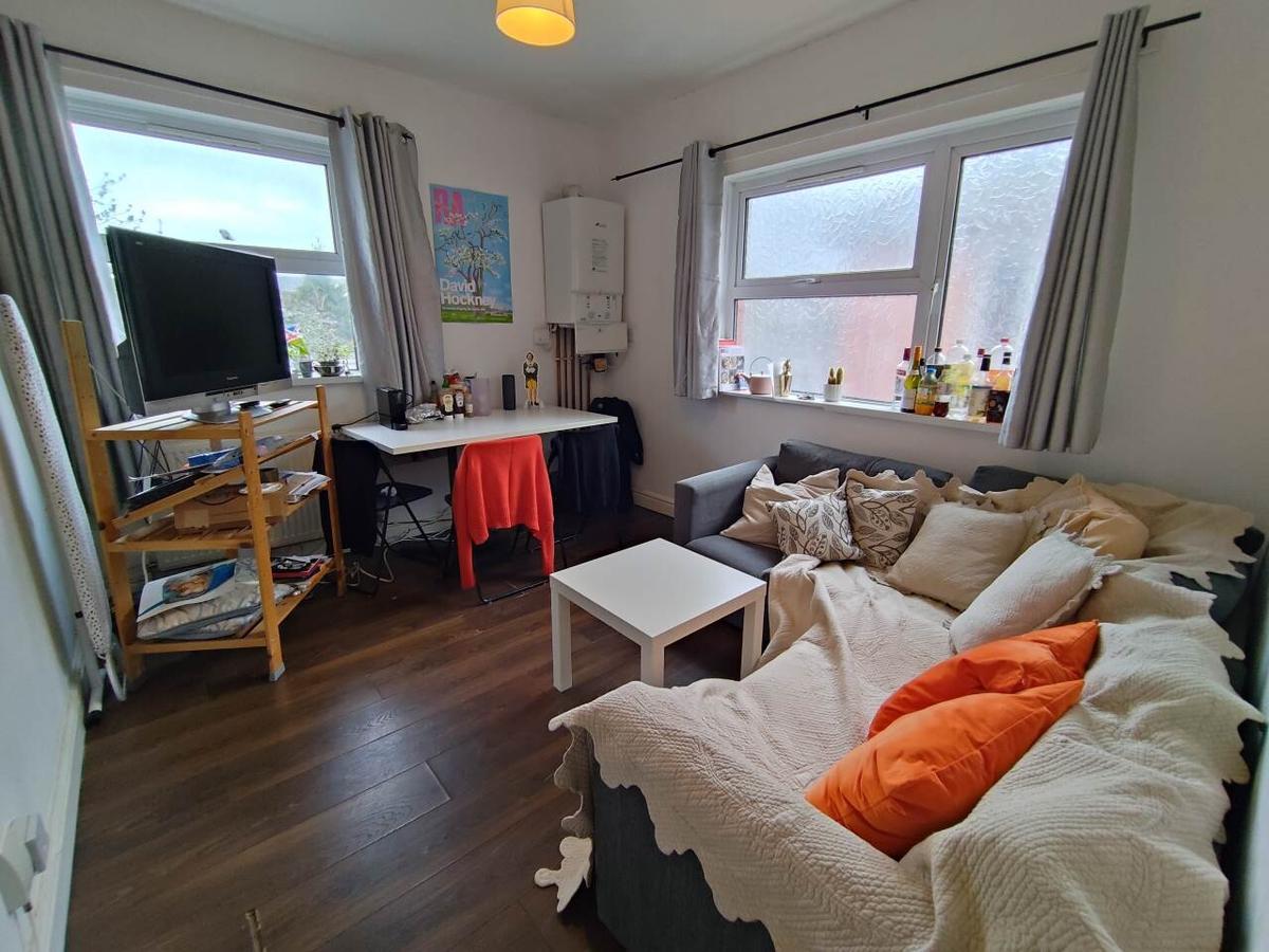 6 bedroom house for rent Miskin Street, Cardiff, CF24 4AQ UniHomes