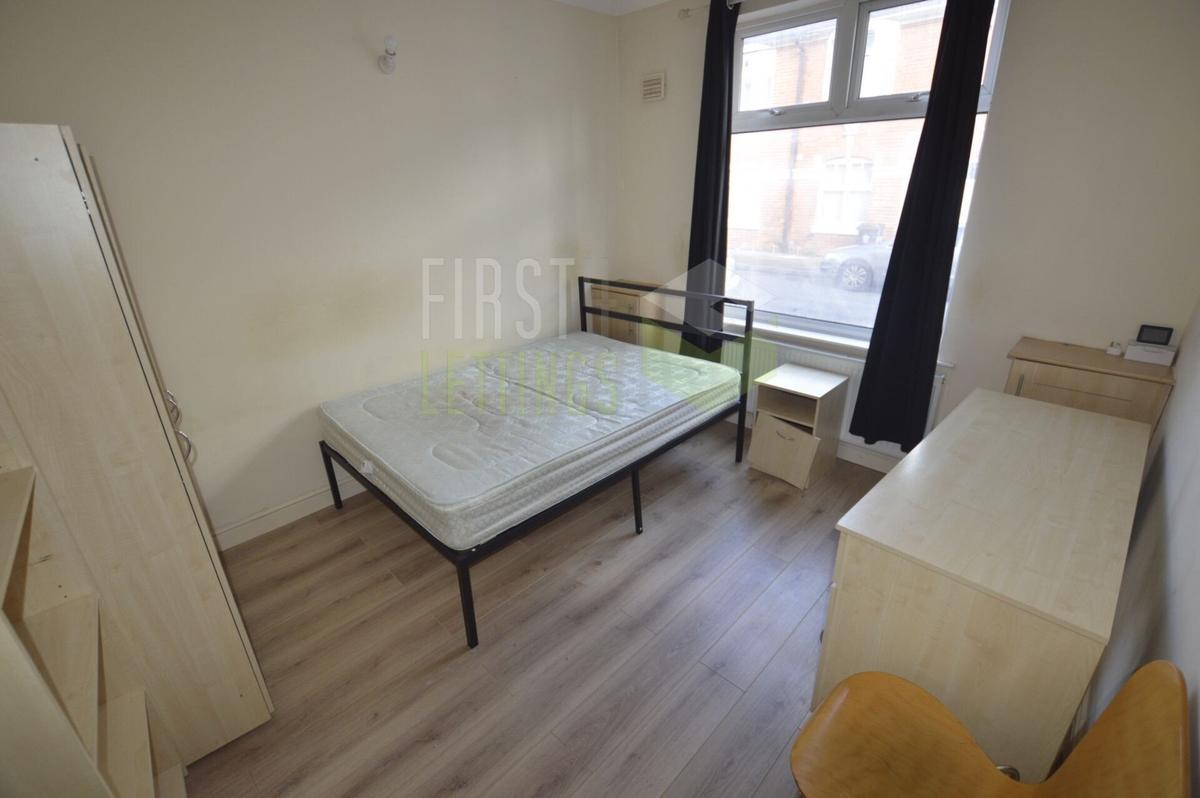 4 bedroom house for rent Glossop Street, Leicester, LE5 5HN UniHomes