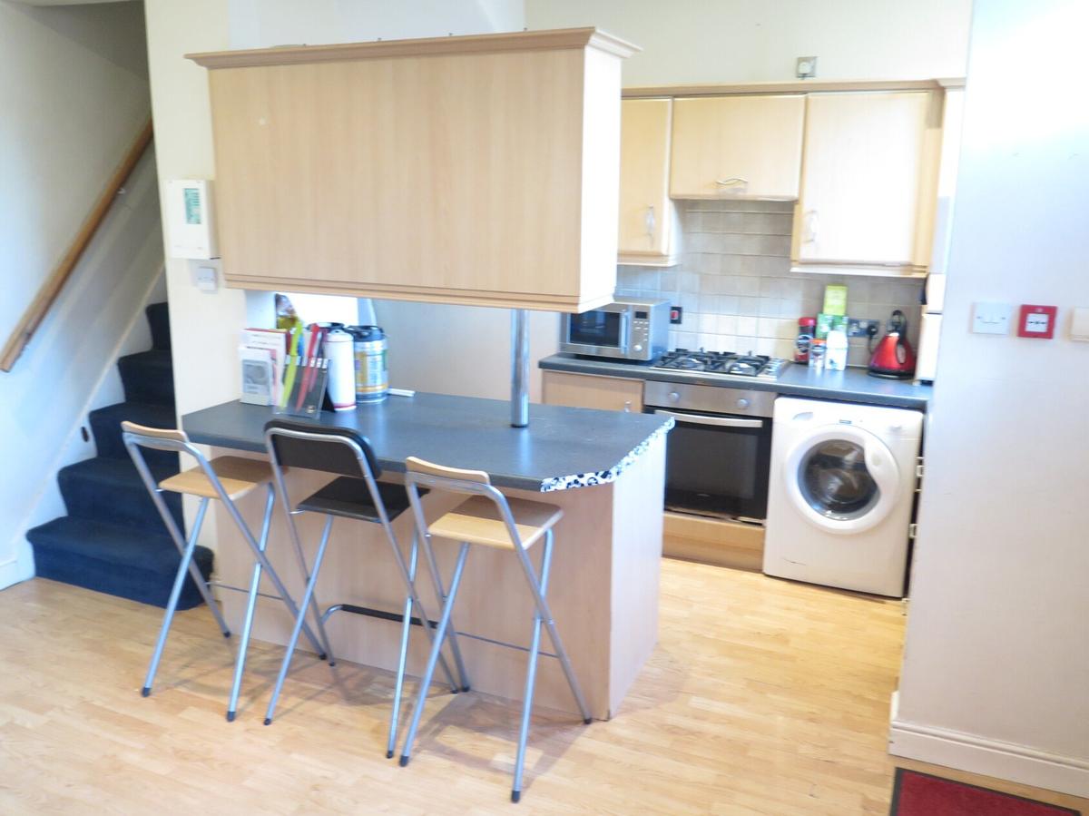 2 bedroom house for rent Talbot Mount, Leeds, LS4 2PF UniHomes