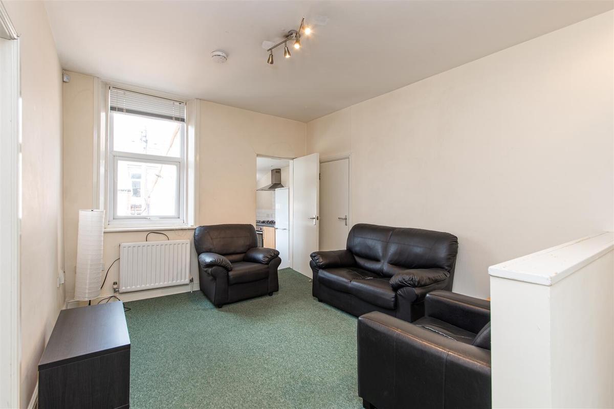3 bedroom apartment for rent Doncaster Road, Newcastle, NE2 1RB UniHomes