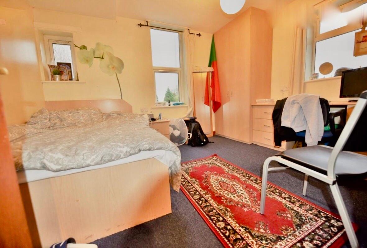 4 bedroom apartment for rent Cardigan Road, Leeds, LS6 3AG UniHomes