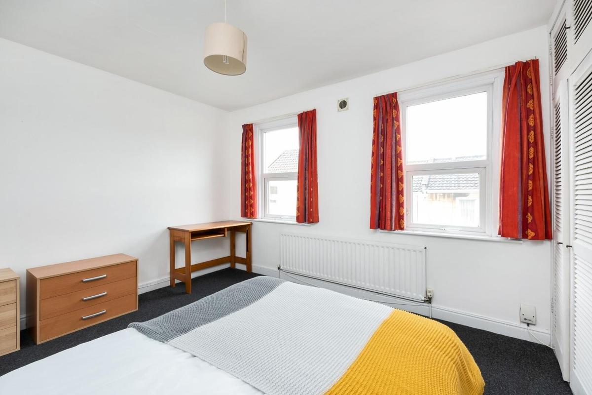 4 bedroom house for rent Burnham Road, Bath, BA2 3RY UniHomes