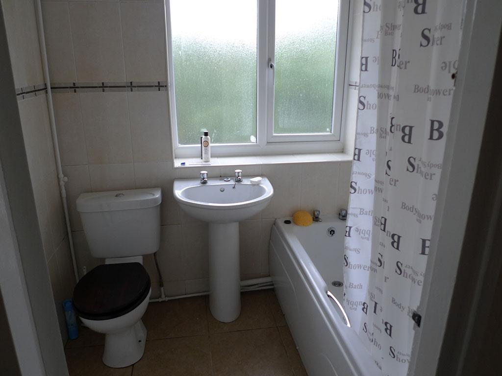 4 bedroom house for rent Rupert Brooke Road, Loughborough, LE11 4NJ