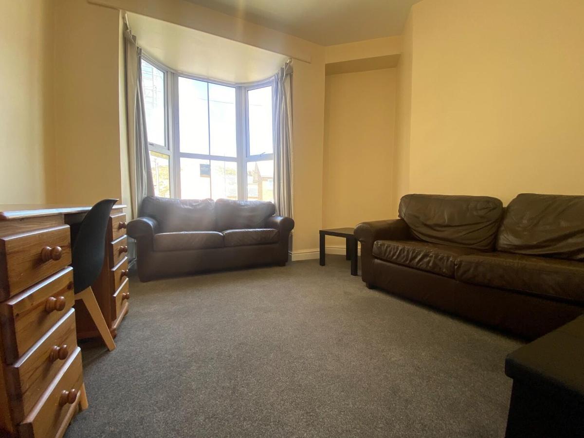 6 bedroom house for rent Albert Place, Aberystwyth, SY23 2DD UniHomes