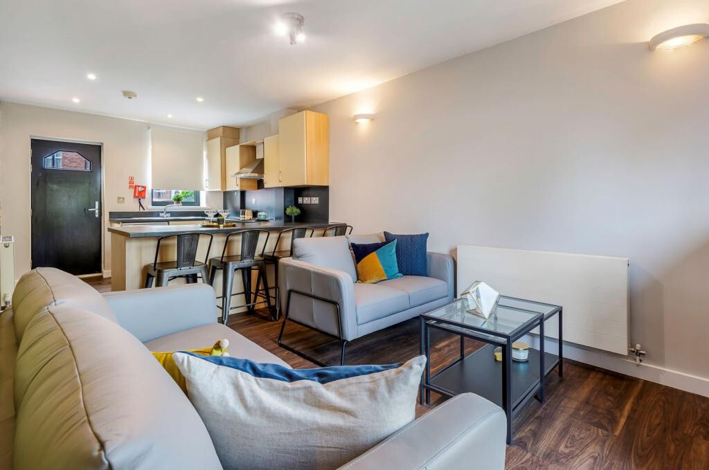 4 bedroom house for rent Meanwood Road, Leeds, LS6 4AW UniHomes