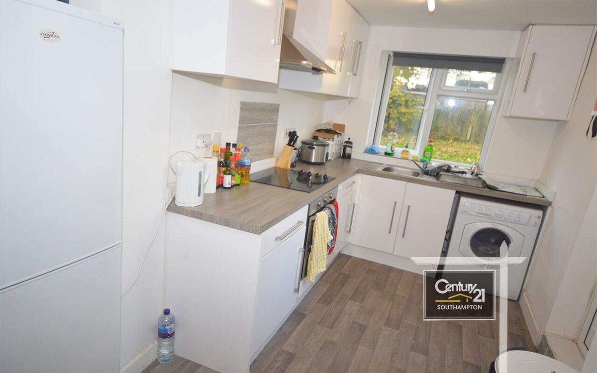 5 bedroom apartment for rent Burgess Road, Southampton, SO16 3BD UniHomes