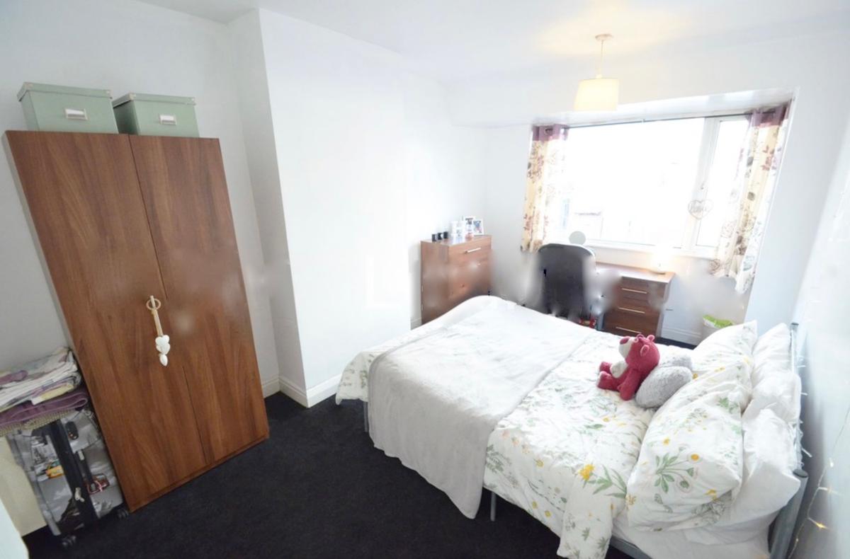 2 bedroom house for rent Park View Avenue, Leeds, LS4 2LH UniHomes