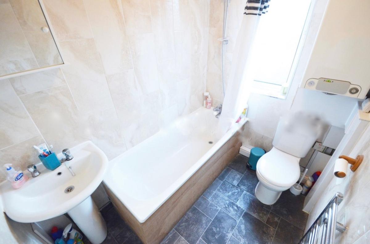 2 bedroom house for rent Park View Avenue, Leeds, LS4 2LH UniHomes