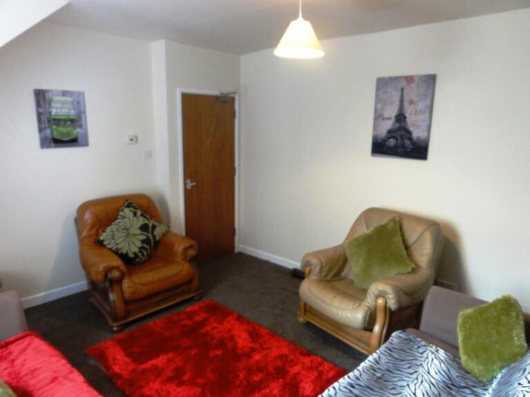 6 bedroom house for rent Queen Street, Aberystwyth, SY23 1PU UniHomes