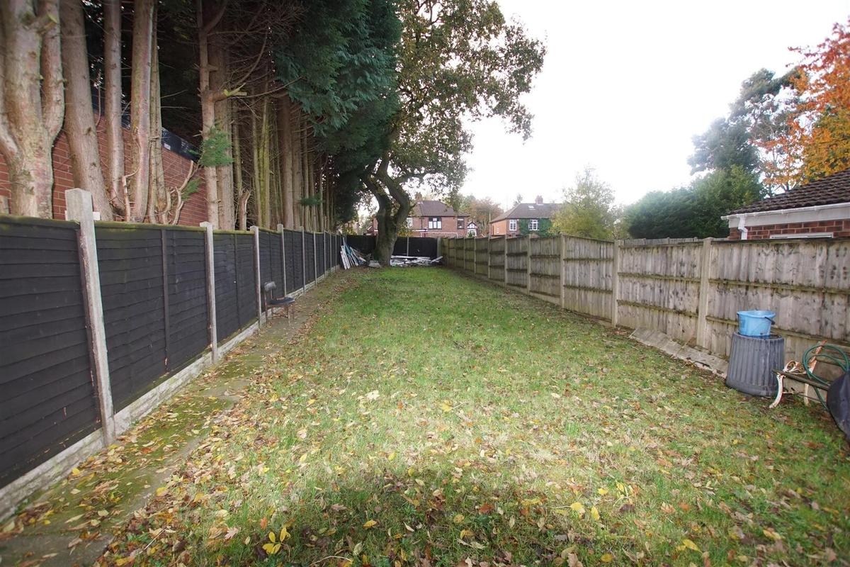 4 bedroom house for rent Oak Tree Lane, Birmingham, B29 6HY UniHomes