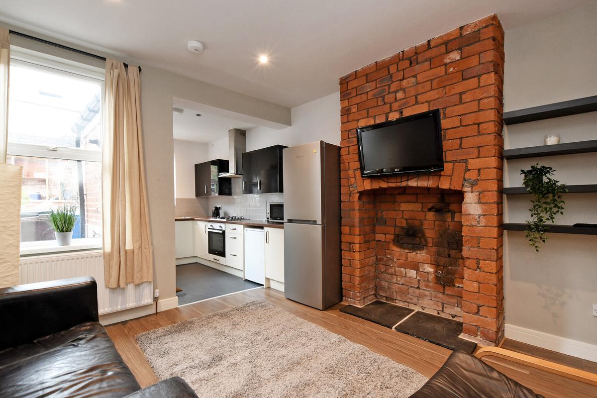 4 bedroom house on Hobart Street, Sharrow, Sheffield