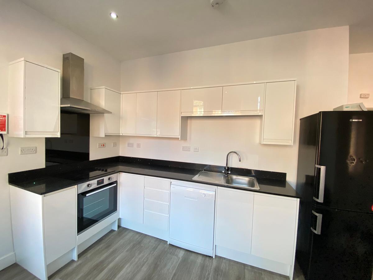 4 bedroom house for rent Charnwood Grove, Nottingham, NG2 7NT UniHomes