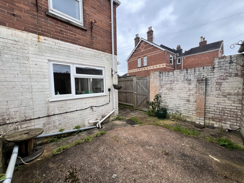 4 bedroom house for rent Pinhoe Road, Exeter, EX4 7HH UniHomes