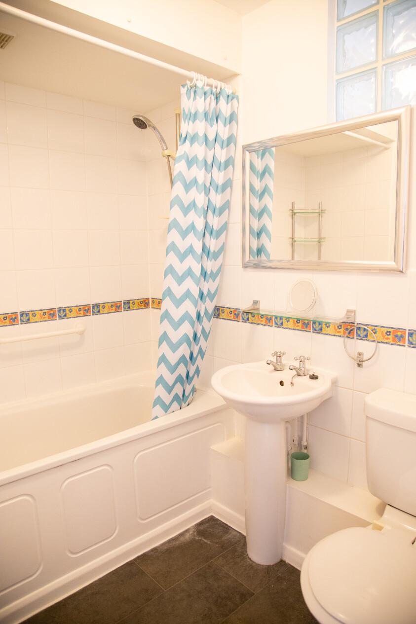 2 bedroom apartment for rent St. Patricks Court, Bath, BA2 6ER UniHomes