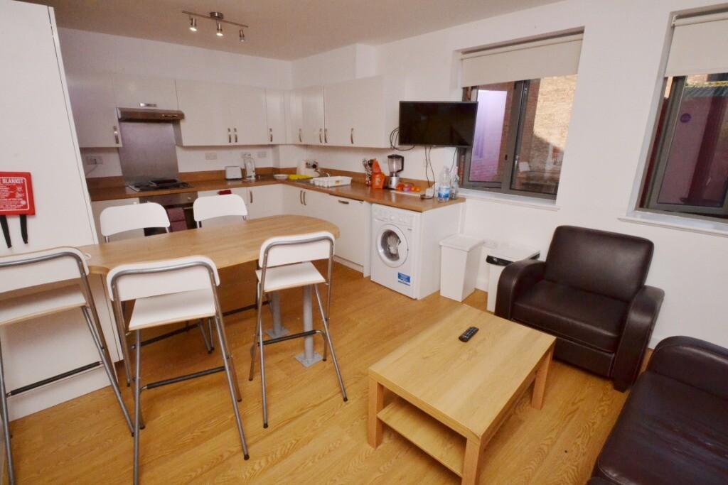 2 bedroom apartment for rent St Marks Street, Flat 4 Nottingham, NG3