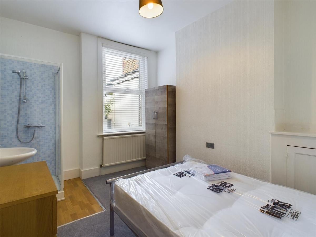 6 bedroom house for rent Elm Grove, Brighton, BN2 3EL UniHomes