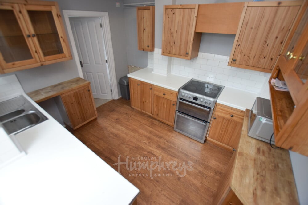 6 bedroom house for rent London Road, 24/25, Northampton, NN4 8AL