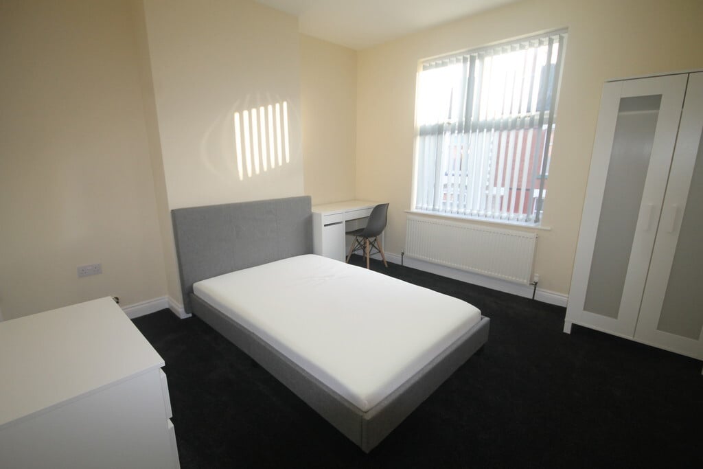 4 bedroom house for rent Warwick Street, Leicester, LE3 5SF UniHomes