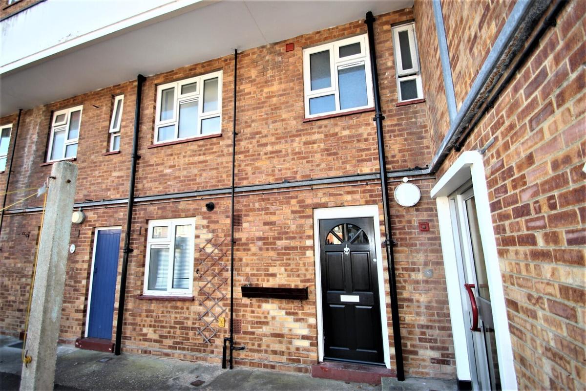 3 bedroom apartment for rent King Street, Portsmouth, PO5 4EG UniHomes