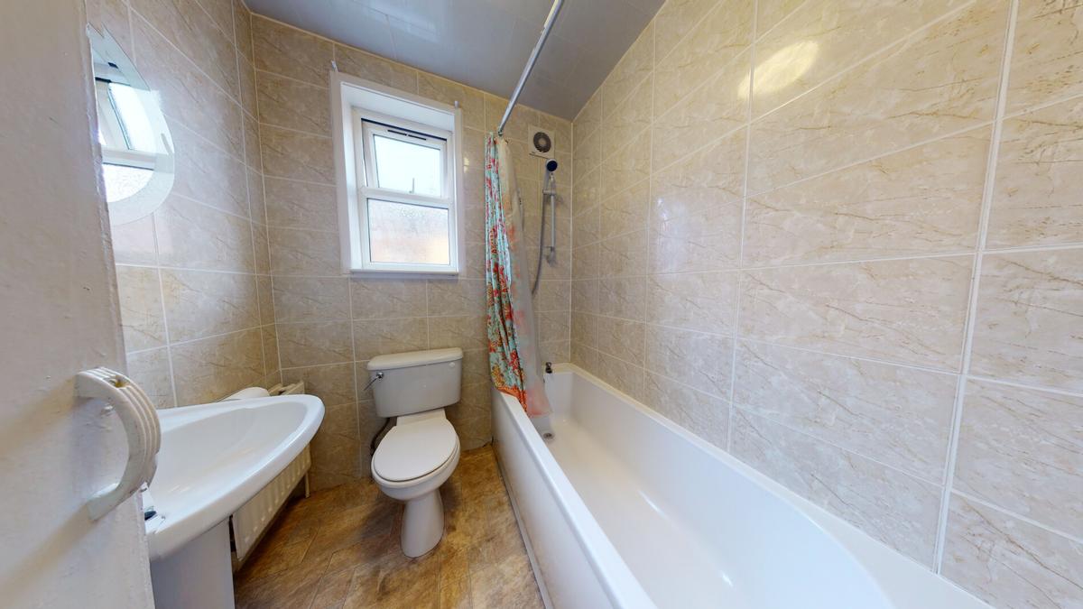 4 bedroom house for rent Spring Grove Walk, Leeds, LS6 1RR UniHomes