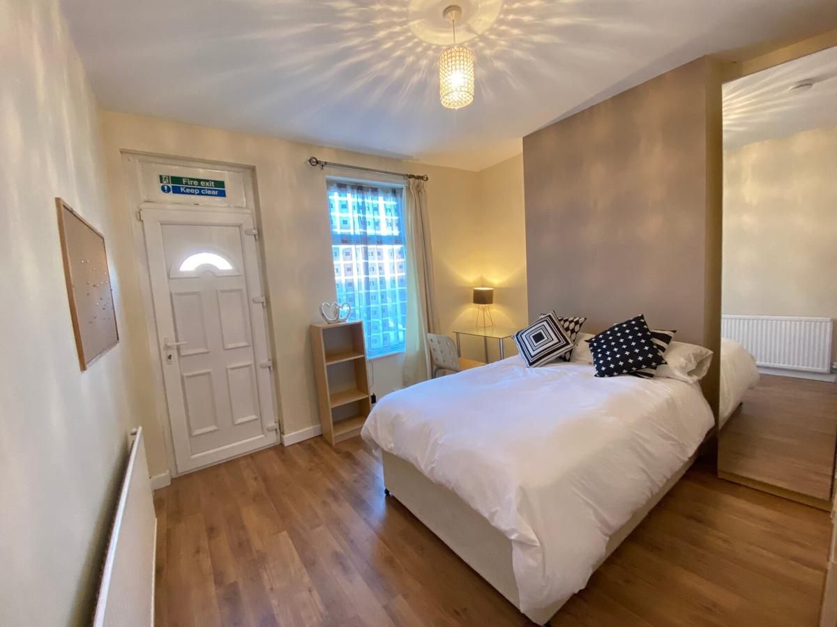 3 bedroom house for rent Lancing Road, Sheffield, S2 4EW UniHomes