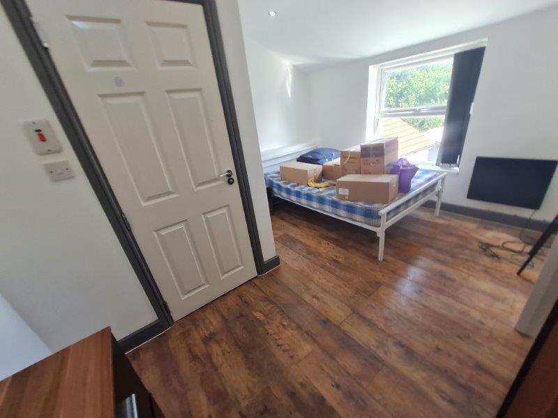 4 bedroom apartment for rent Wilmslow Road, Manchester, M14 5LW UniHomes