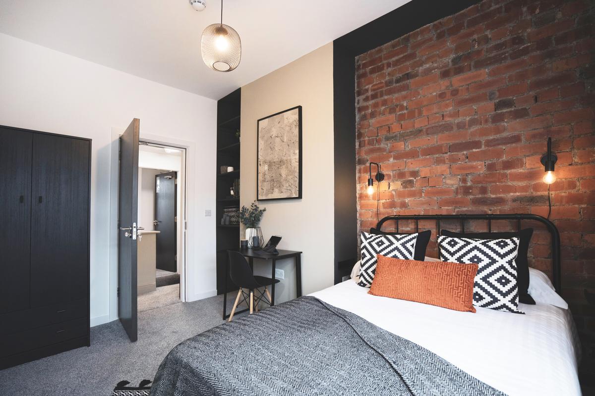 6 bedroom house for rent Herold Grove Leeds, LS6 1LB UniHomes